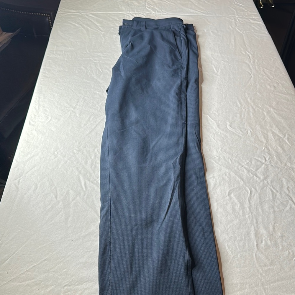 Men’s Lululemon performance pants, size 32